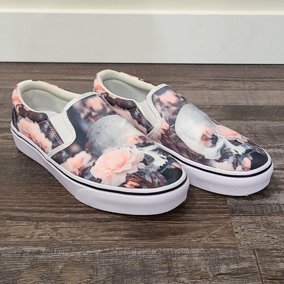 Brand New RAAD Shop shoes Size 5M Style By Design - Picture 2 of 7